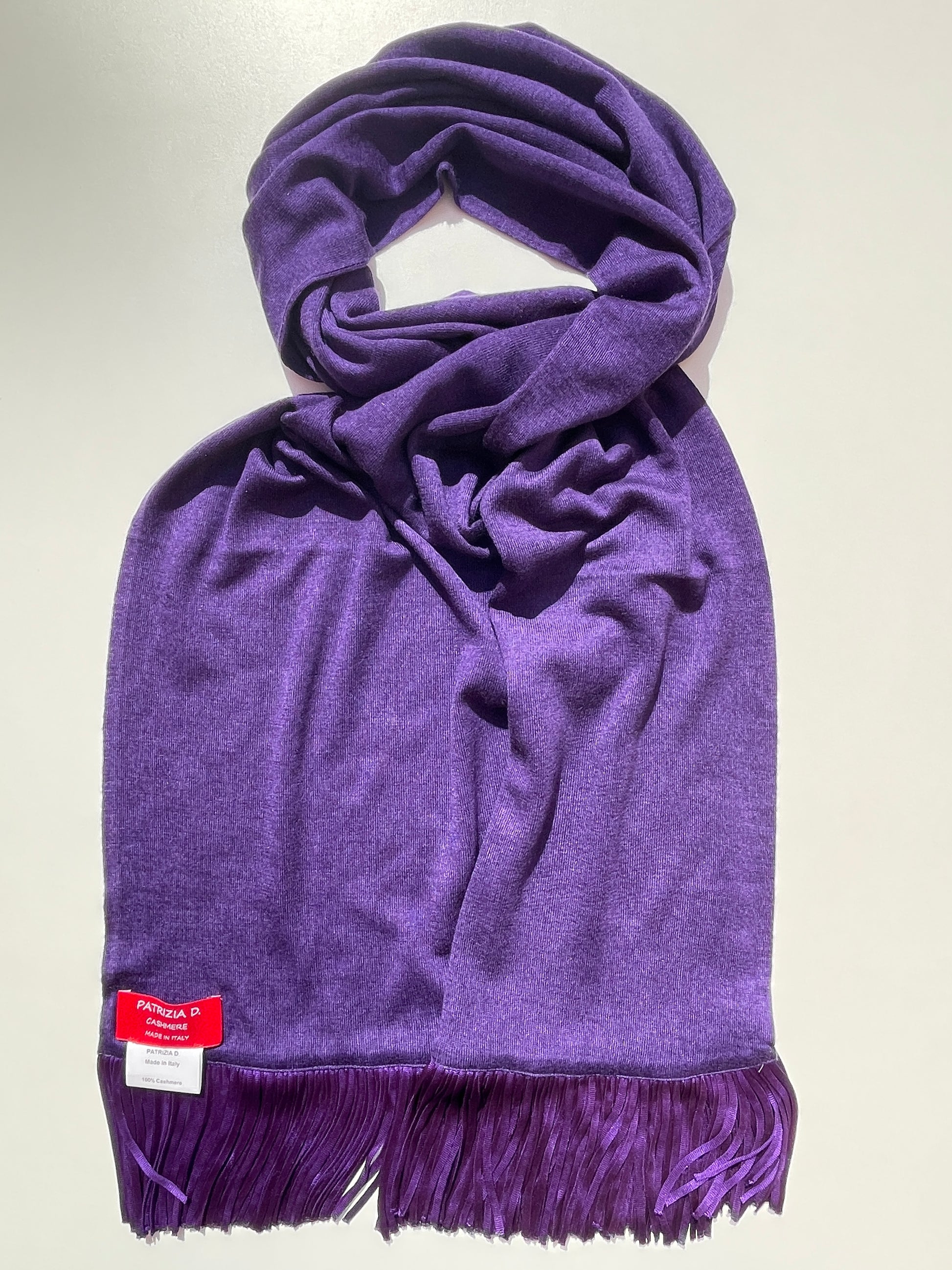 Sciarpa in Cashmere Viola Intenso con frange
